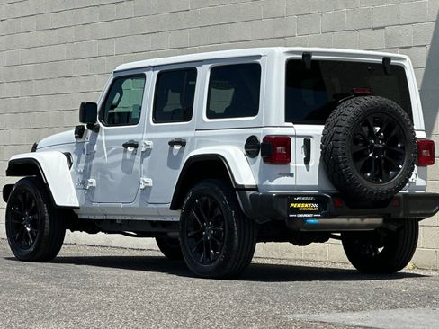 Used 2024 Jeep Wrangler Unlimited Sahara AWD/4WD image 6