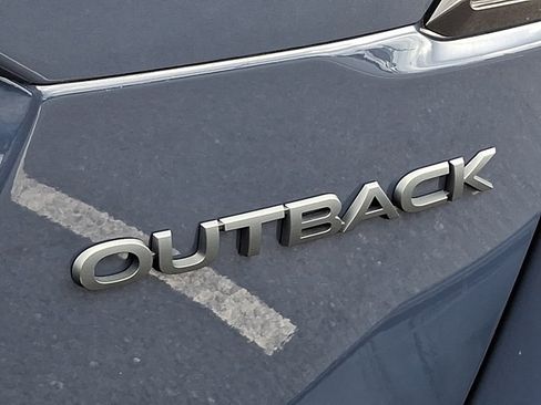Used 2025 Subaru Outback Onyx Edition AWD/4WD image 31