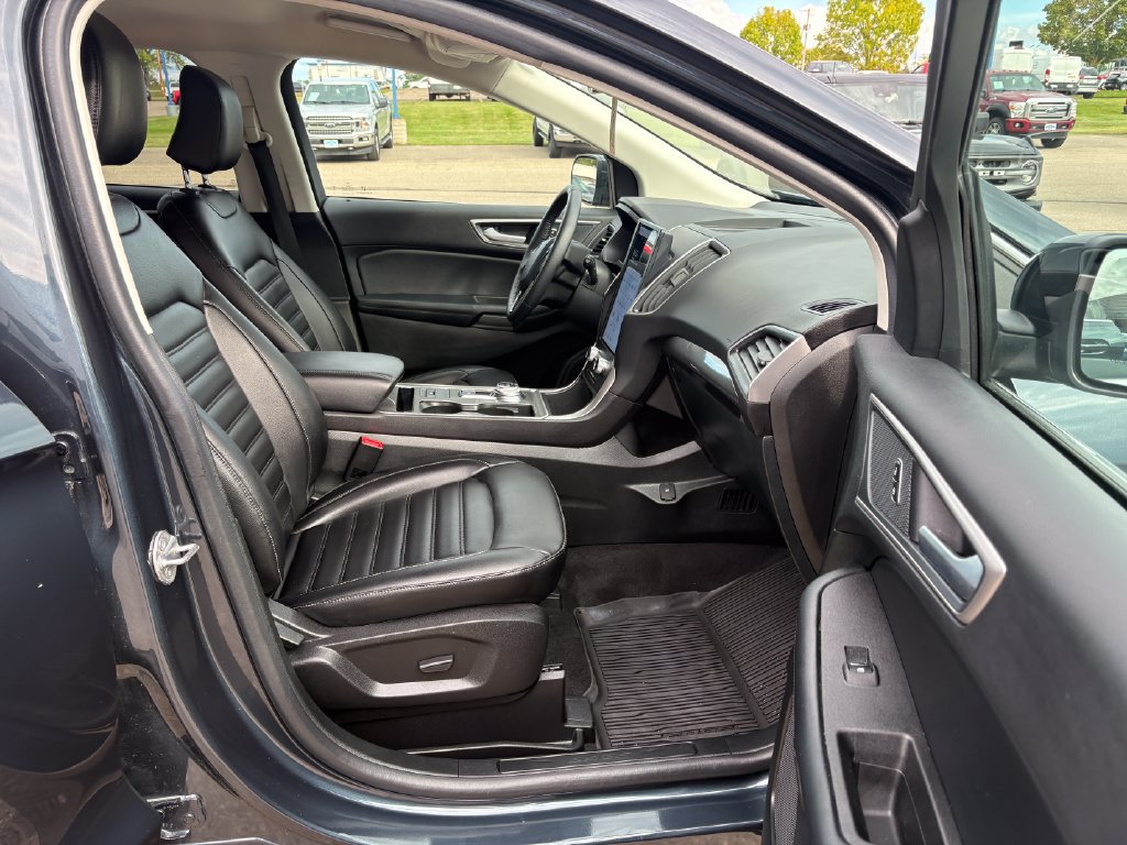 Used 2024 Ford Edge SEL w/ Convenience Package AWD/4WD image 12