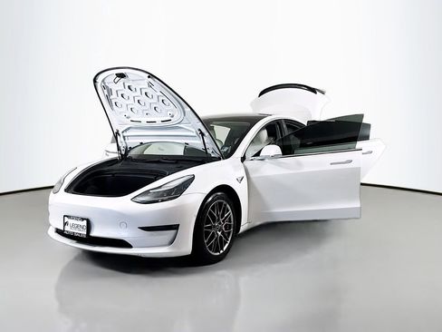 Used 2020 Tesla Model 3 Long Range AWD/4WD image 30