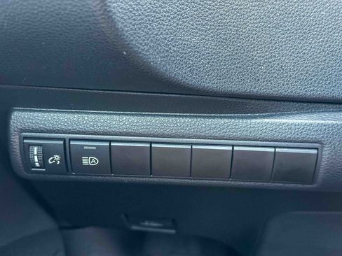 Used 2024 Toyota Corolla SE w/ SE Premium Package FWD image 33