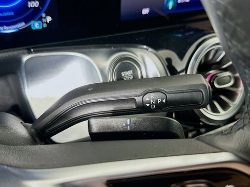 Used 2024 Mercedes-Benz EQB 250+ image 25