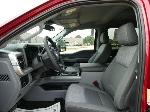 New 2026 Ford F250 XLT w/ XLT Premium Package AWD/4WD image 16