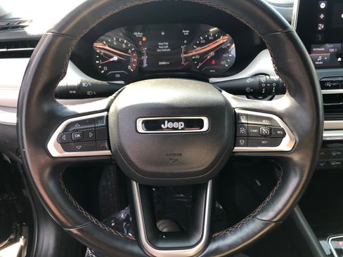 Used 2022 Jeep Compass Limited AWD/4WD image 9