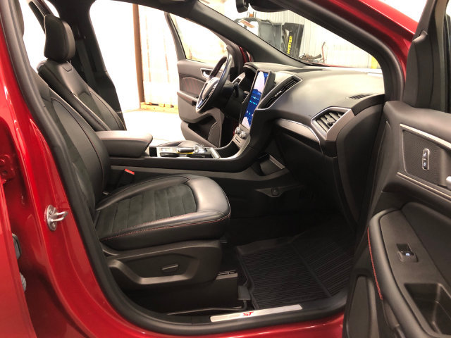 Used 2023 Ford Edge ST-Line AWD/4WD image 35