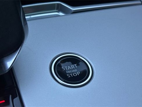 Used 2024 Land Rover Range Rover SE image 29