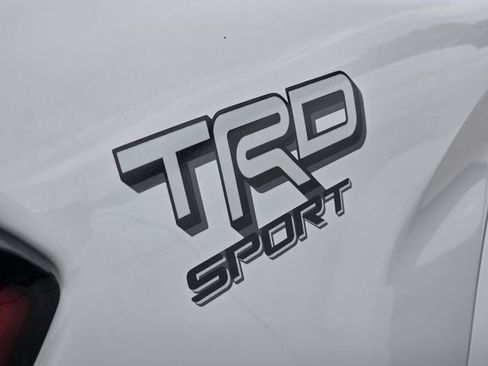 Used 2025 Toyota Tacoma TRD Sport AWD/4WD image 8