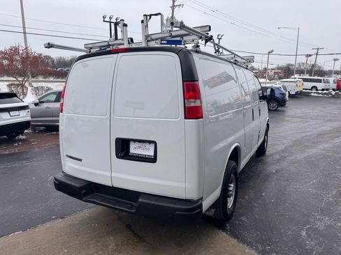 Used 2021 Chevrolet Express 2500 w/ Driver Convenience Package image 5