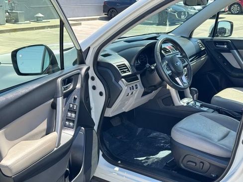 Used 2017 Subaru Forester 2.5i Limited w/ Popular Package #2 AWD/4WD image 9