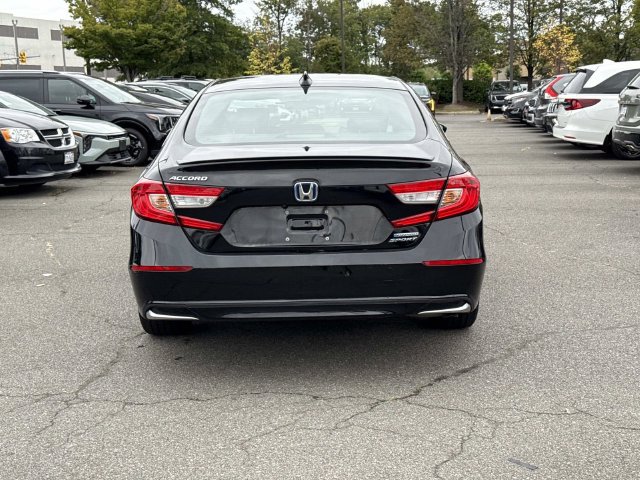 Used 2022 Honda Accord Sport image 3
