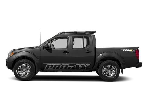 Used 2018 Nissan Frontier PRO-4X image 3