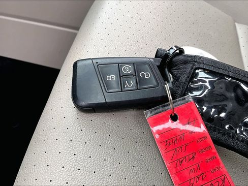 Used 2019 Volkswagen Atlas SEL image 14