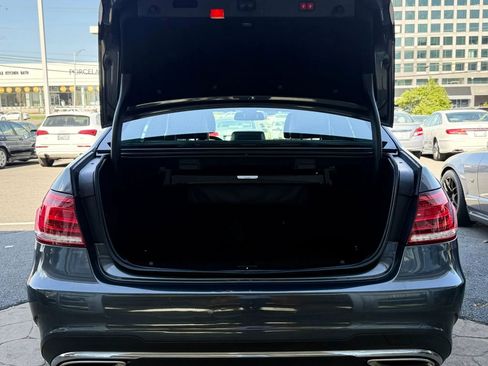 Used 2014 Mercedes-Benz E 350 4MATIC Sedan image 45