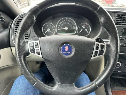 Used 2011 Saab 9-3 Aero FWD image 13