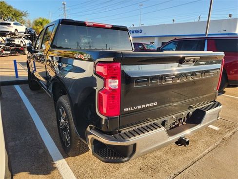 Used 2024 Chevrolet Silverado 1500 LT image 4