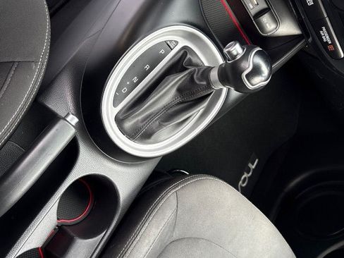 Used 2016 Kia Soul FWD image 26