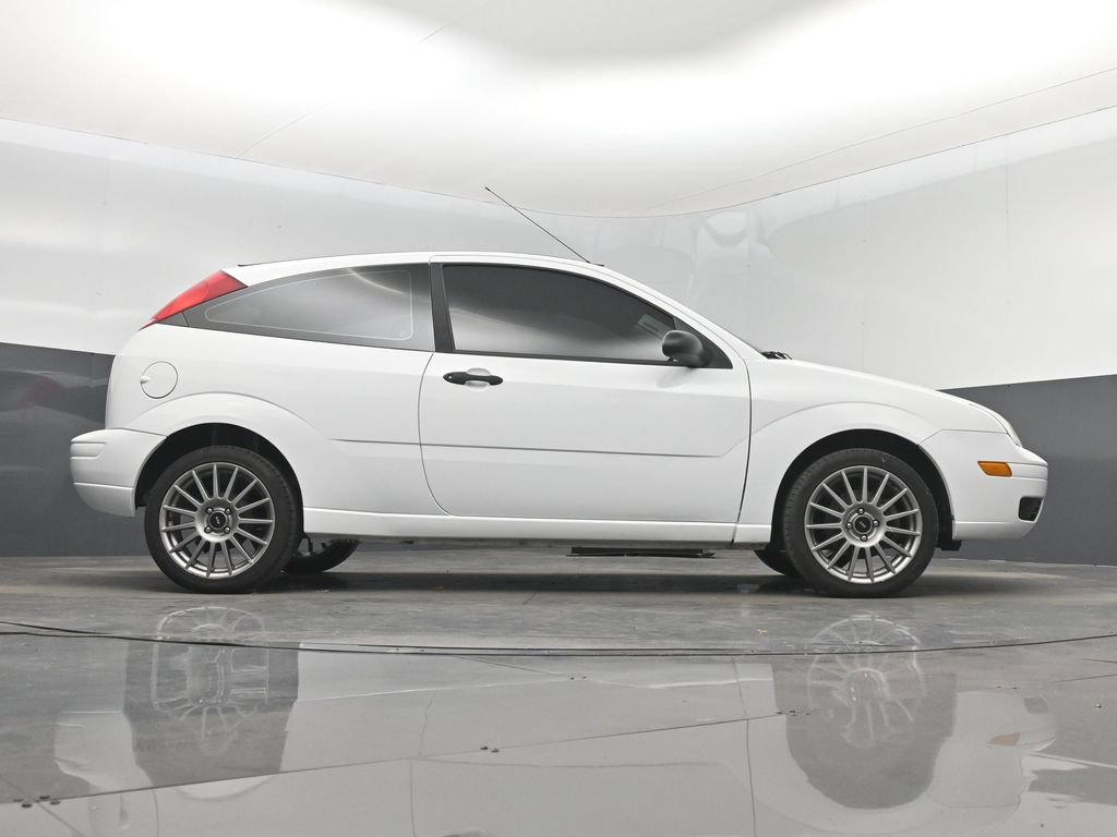 Used 2007 Ford Focus S FWD image 16