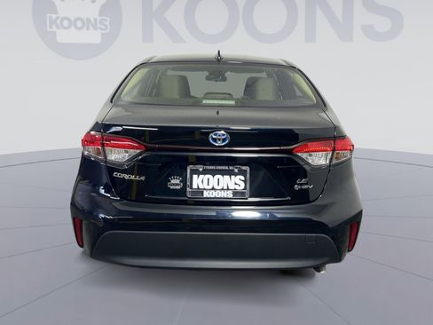 Used 2025 Toyota Corolla LE FWD image 10