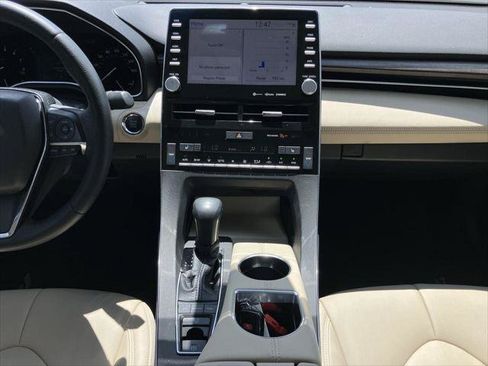 Certified 2021 Toyota Avalon XLE FWD image 16