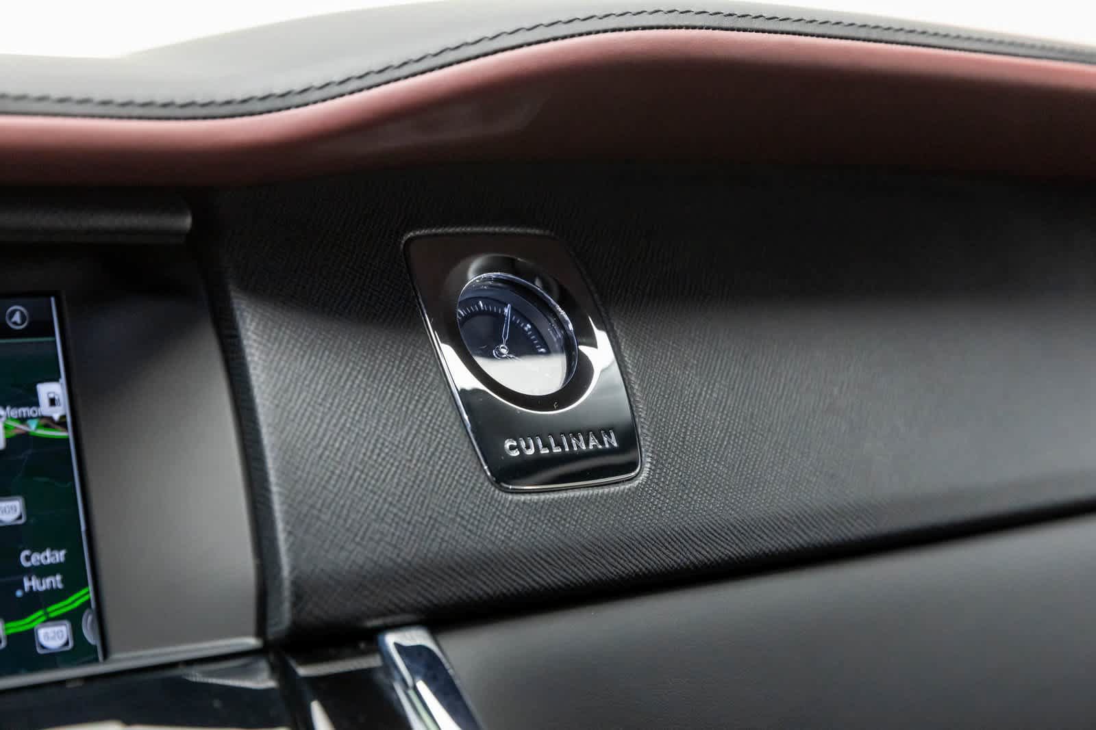 Certified 2022 Rolls-Royce Cullinan AWD/4WD image 29