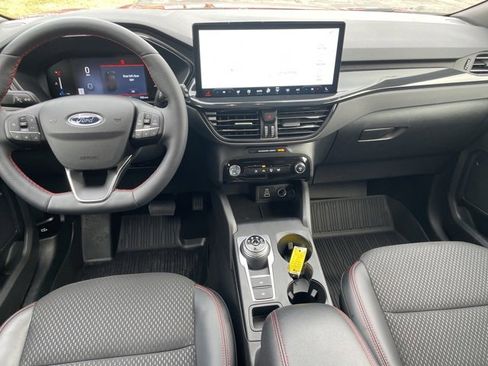 Used 2025 Ford Escape ST-Line w/ Tech Pack #1 image 3