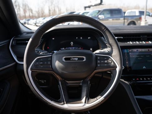 New 2026 Jeep Grand Cherokee L 4WD image 30