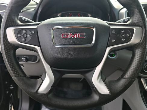 Used 2024 GMC Terrain SLE image 14