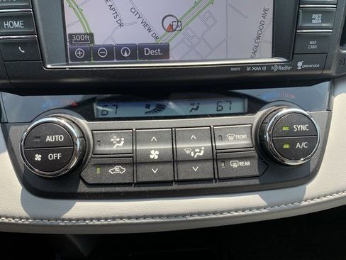Used 2017 Toyota RAV4 Limited AWD/4WD image 29