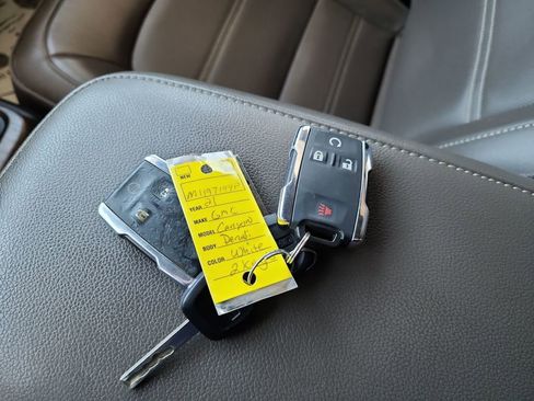 Used 2021 GMC Canyon Denali image 41