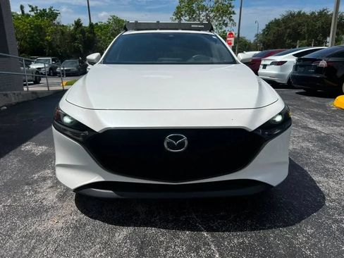 Used 2019 MAZDA MAZDA3 Hatchback w/ Premium Package FWD image 4