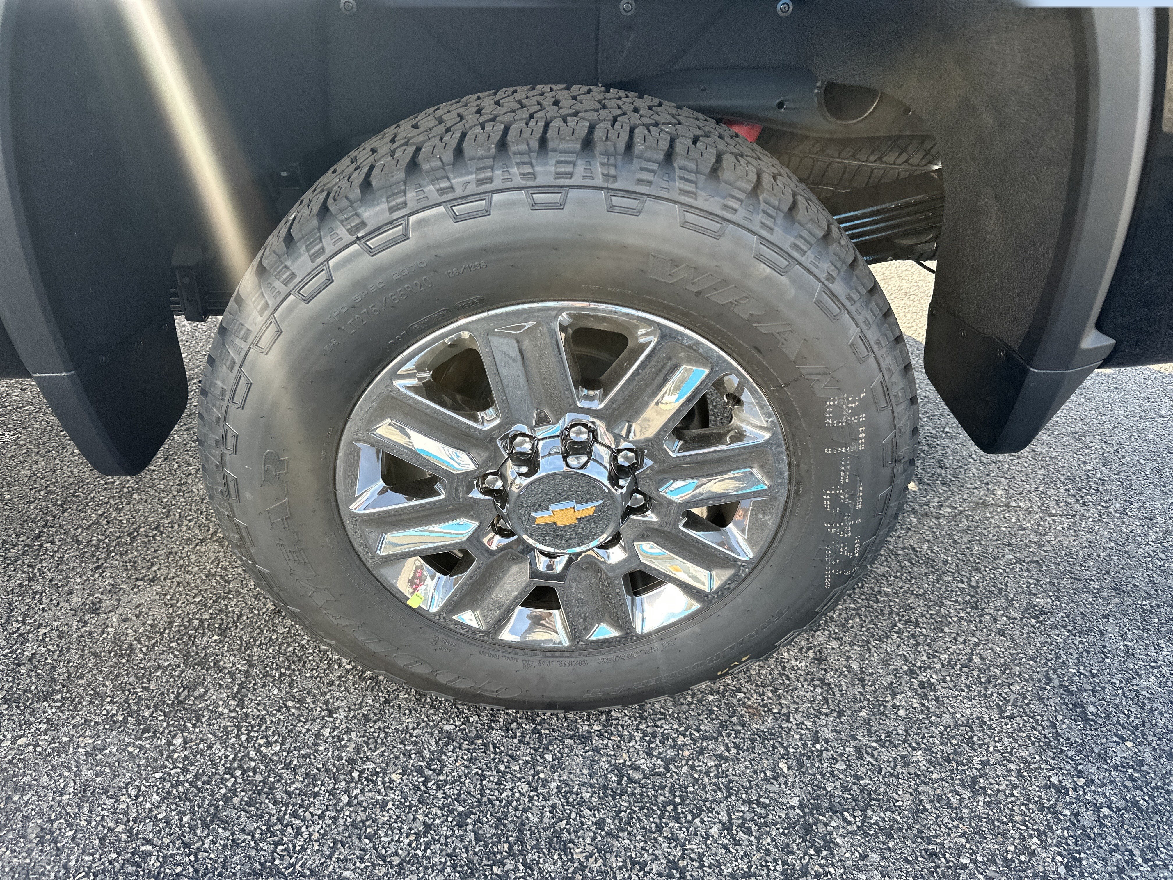 New 2026 Chevrolet Silverado 2500 High Country w/ High Country Premium Package AWD/4WD image 8
