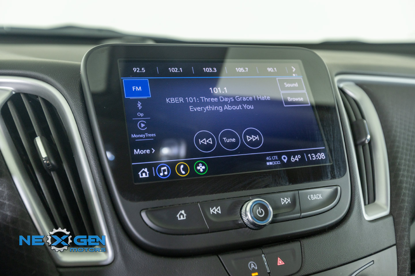 Used 2023 Chevrolet Malibu RS FWD image 19