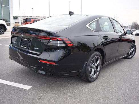 New 2026 Honda Accord EX-L image 9