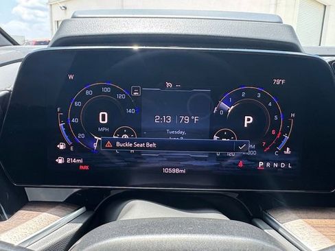 Used 2025 Chevrolet Tahoe High Country RWD image 11