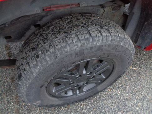 Used 2012 Chevrolet Colorado W/T image 17