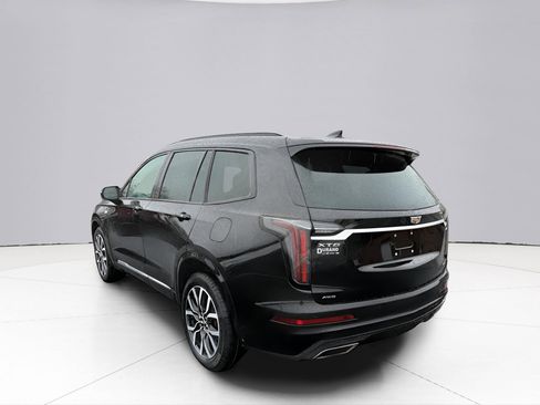 Used 2021 Cadillac XT6 Sport image 3