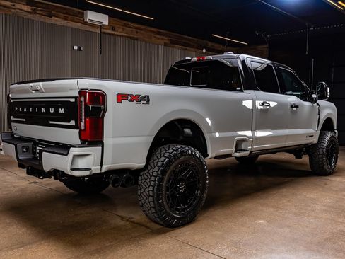 Used 2026 Ford F350 Platinum w/ Platinum Plus Package AWD/4WD image 3