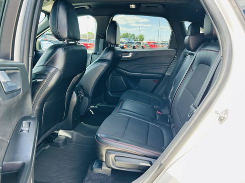Used 2024 Ford Escape ST-Line w/ Tech Pack #1 AWD/4WD image 30
