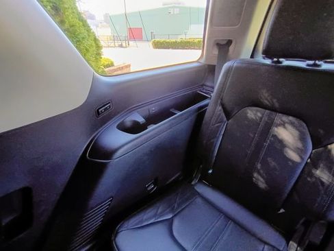 Used 2019 Ford Expedition Platinum image 70