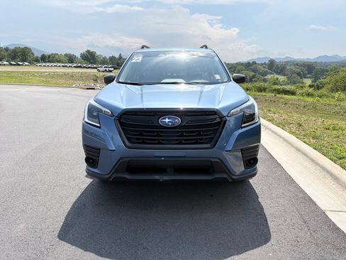 Certified 2023 Subaru Forester AWD/4WD image 2