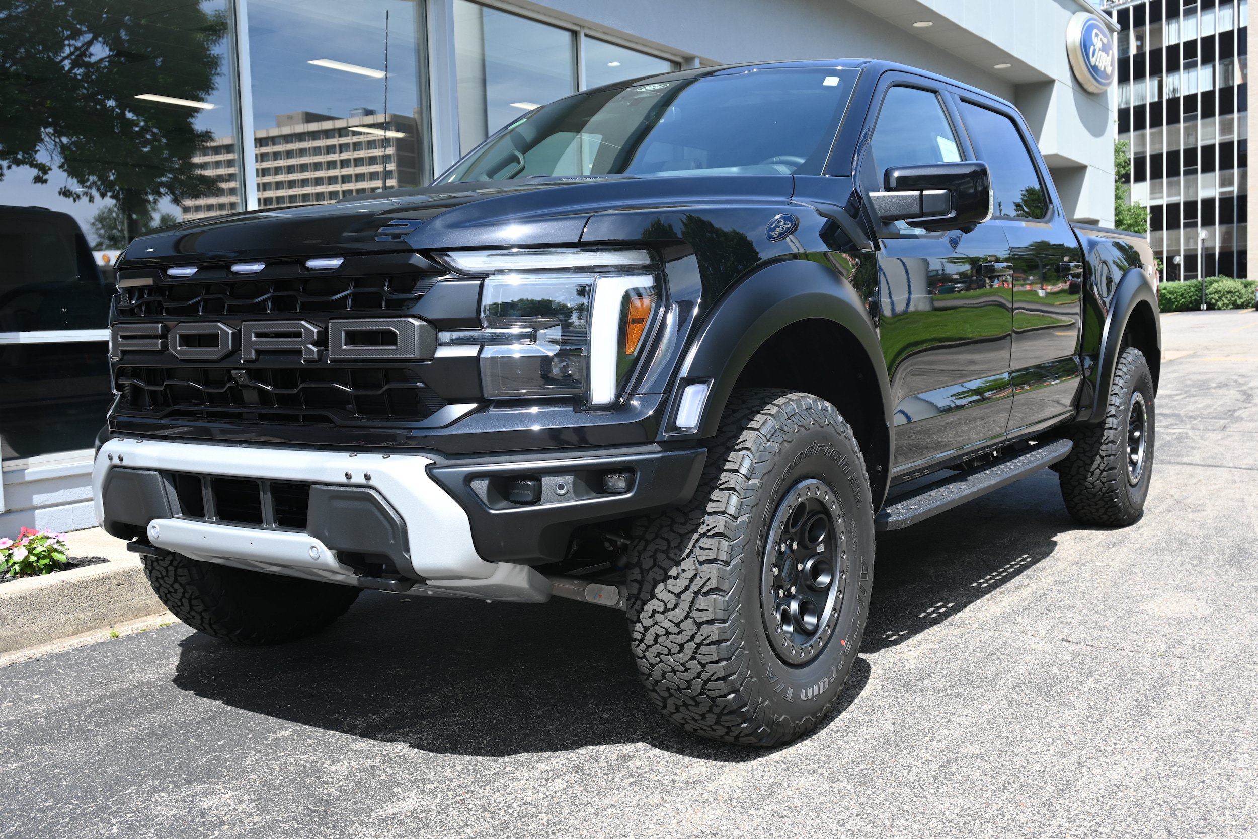 New 2026 Ford F150 Raptor AWD/4WD image 1