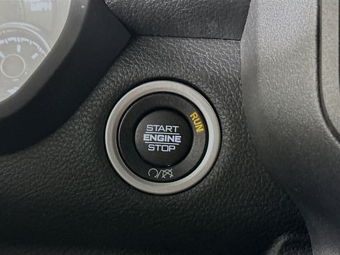 Used 2024 RAM 2500 Tradesman w/ Chrome Appearance Group image 20