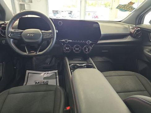 Certified 2025 Chevrolet Blazer EV RS AWD/4WD image 11