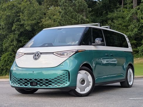 Used 2025 Volkswagen ID. Buzz 1st Edition AWD/4WD image 4