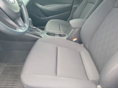 Used 2025 Toyota Corolla LE FWD image 18