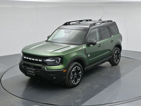 Certified 2025 Ford Bronco Sport Outer Banks w/ Outer Banks Tech Package+ image 42