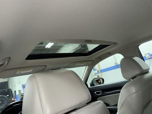 Used 2022 Honda Civic EX-L image 24