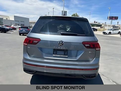 Used 2022 Volkswagen Tiguan SE R-Line AWD/4WD image 4