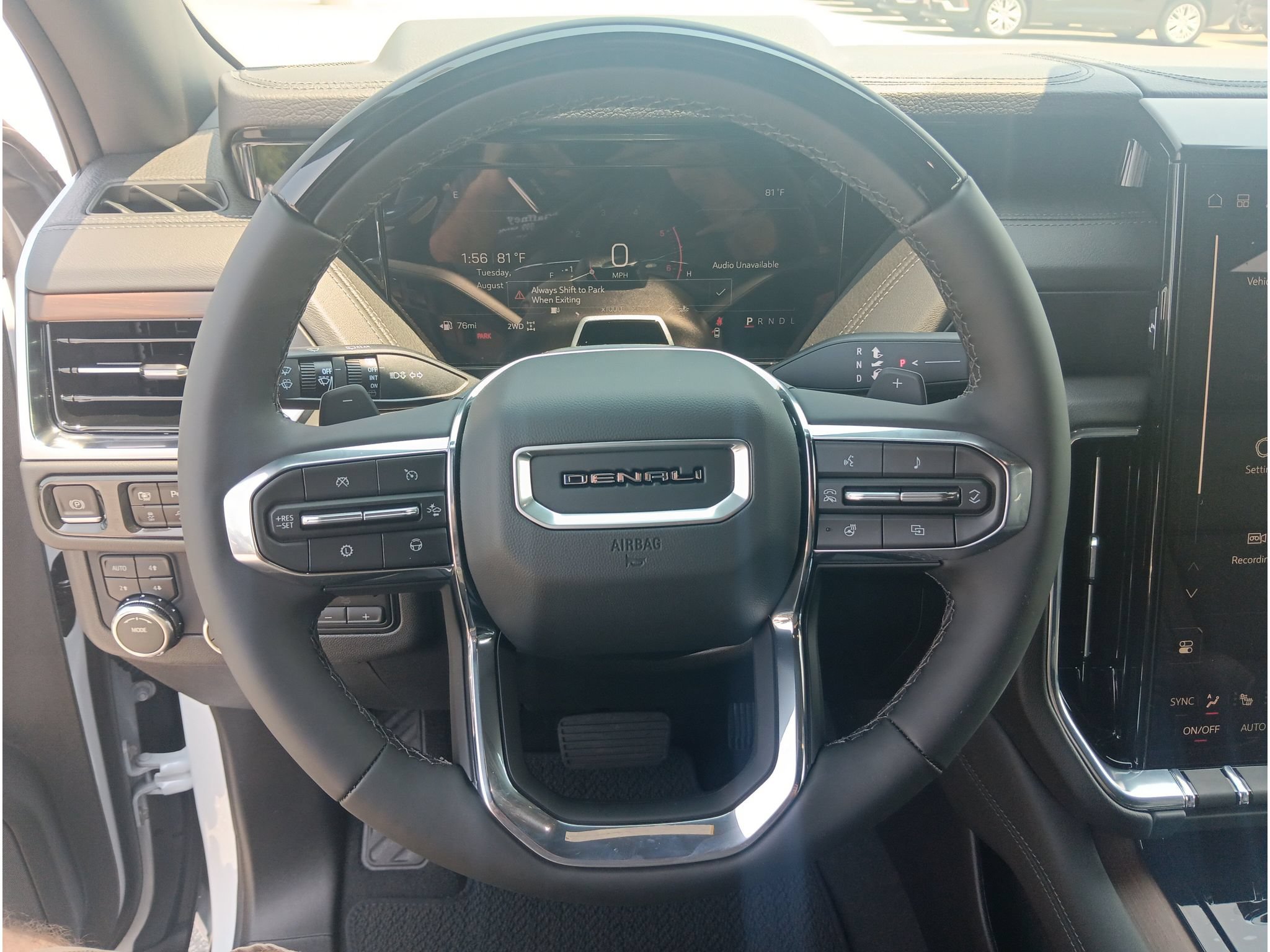 New 2026 GMC Yukon Denali w/ Advanced Technology Package AWD/4WD image 12