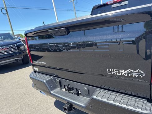 New 2026 Chevrolet Silverado 1500 High Country AWD/4WD image 33